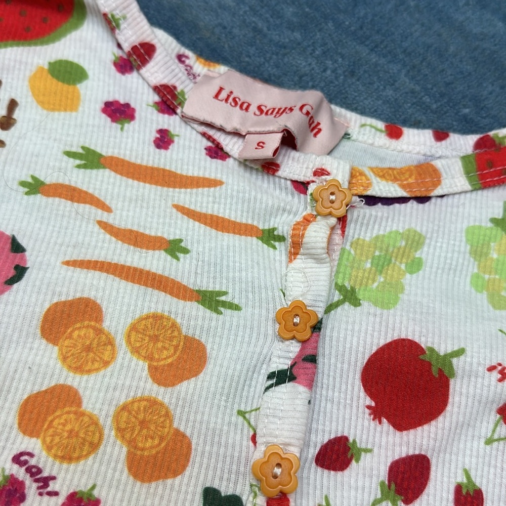 Lisa Says Gah fruit print ruffle hem crop top S - Picture 2 of 2